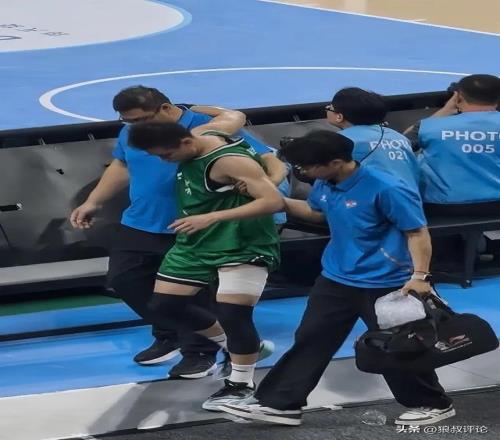 蒋圣龙遭遇,面部骨折,申花官方公,欧博体育官网,OUBO,Abg,SPORTS,欧博体育中国官网,OUBO,Abg体育平台,欧博体育服务