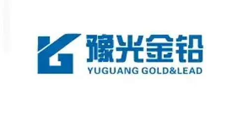 泰山告别盛典，费莱尼向克莱桑展示签名书法